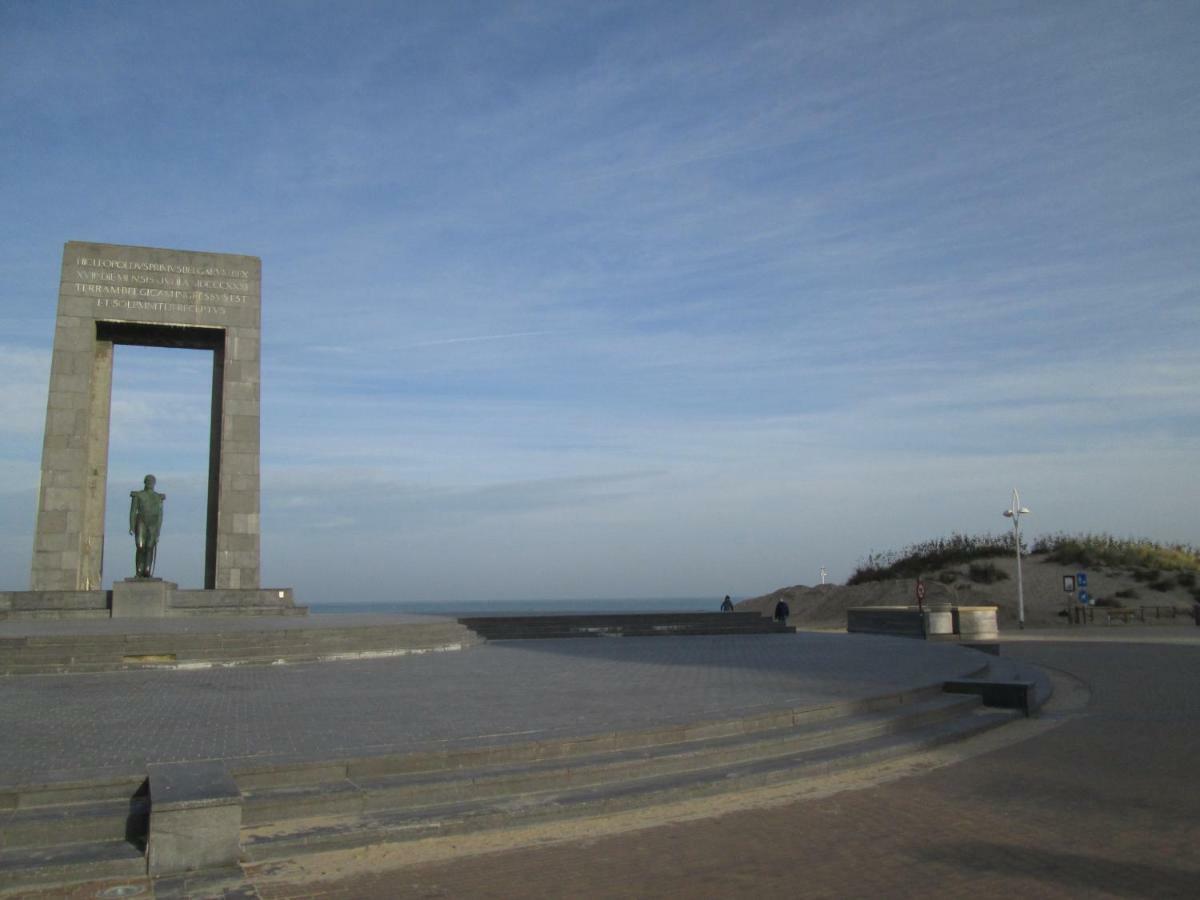 Plaza De Panne